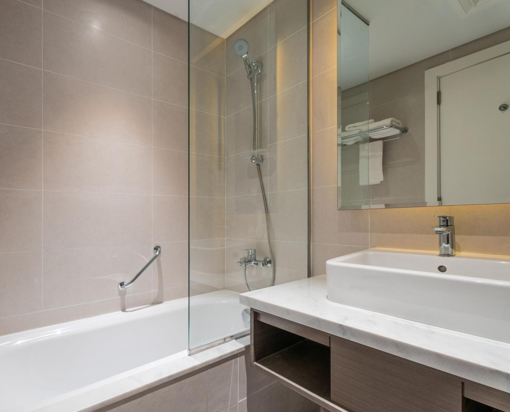 Aliving Stylish At Damac Prive With Balcony And Partial Burj Khalifa View-1315 Appartement Dubaï